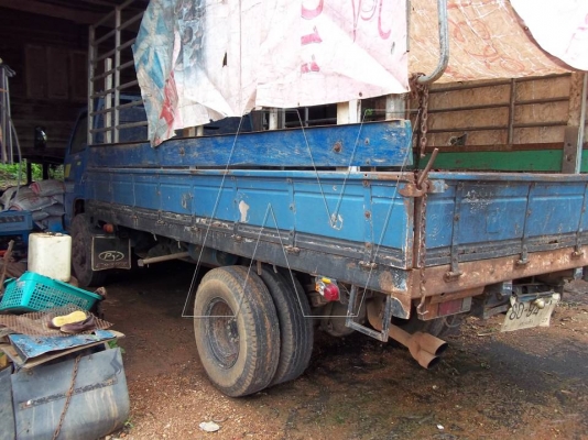 ขาย 6 ล้อ อีซุ NPR  110 แรง  / ยาว 4.3 เมตร / พ.เพาเวอร์ ( F-หลัง )