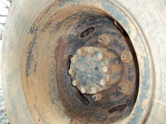 ขาย 6 ล้อ อีซุ NPR  110 แรง  / ยาว 4.3 เมตร / พ.เพาเวอร์ ( F-หลัง )