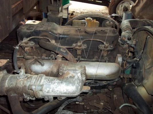 ขาย 6 ล้อ อีซุ NPR  110 แรง  / ยาว 4.3 เมตร / พ.เพาเวอร์ ( F-หลัง )