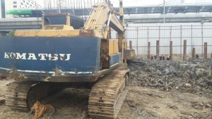 ขายKOMATSU PC200-3  มีแอร์ เอกสารซื้อขาย สภาพเดิมๆ