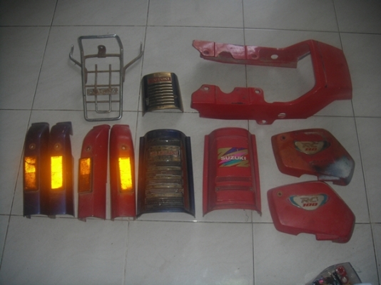 อะไหล่ suzuki rc ชิ้นละ 50 บาท