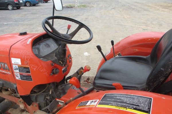 KUBOTA L3608 ชั่วโมงน้อยสุดๆ คุณภาพเยี่ยม พร้อมใบมีดติดตัวรถ พร้อมผานตราช้างมือสองเอาไปเลย