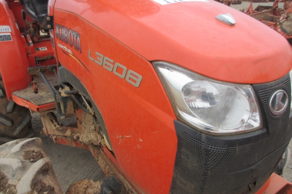 KUBOTA L3608 ชั่วโมงน้อยสุดๆ คุณภาพเยี่ยม พร้อมใบมีดติดตัวรถ พร้อมผานตราช้างมือสองเอาไปเลย
