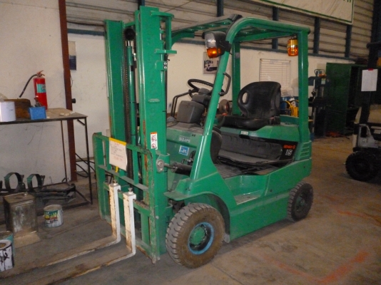 ขายรถฟอร์คลิฟท์มือสอง TOYOTA 1.5 T ไฟฟ้า นั่งขับ ราคาถูก สนใจโทร 083 081 2889