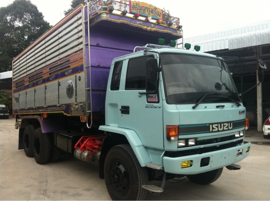 ISUZU Rocky เครื่อง 6 SD1 270 แรงกระบะดั้ม-พืชไร่-ยางใหม่-10เส้น