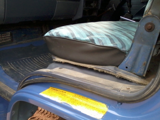 ขาย6ล้อ 115 แรง NPR เสี่ยสั่งลุย ยาง8.25 เอกสารพร้อมโอม เครื่อง 4BD1 เครื่องแห้ง คัชชี สวย ขั่นเทพ