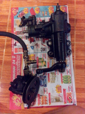 กระปุกพวงมาลัยพาวเวอร์ นิสสันบิ๊กเอ็มแท้