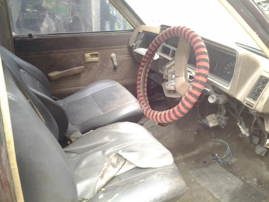 JOECLASSIC...ขายอีซูซุKBแยกชิ้นหรือยกคันไม่มีเครื่อง..เอาไปทำอีแต๋นได้เลยเข้าไร่เข้าสวน..จะชำแหละพรุ่งนี่ค่ะสนใจโทรสอบฤามได้..