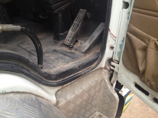 ขายจัมโบ้หัวROCKเครื่อง185 ช่วงล่างใหญ่ สภาพสวยพร้อมใช้คัทซีสวย แอร์เย็น ยางใหม่10เส้น เบรคจิฟฟี่รถวิ่งอ้อยอย่างเดียว ขายจัมโบ้หัวROCKเครื่อง185 ช่วงล่างใหญ่ สภาพสวยพร้อมใช้คัทซีสวย แอร์เย็น ยางใหม่10เส้น เบรคจิฟฟี่รถวิ่งอ้อยอย่างเดียว