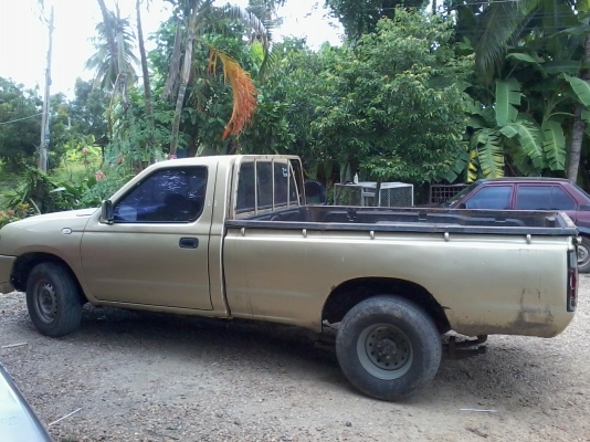 นิสสัน ฟอนเทีย ปี 2004 เครื่อง 2700  สภาำพเครื่องครัดซีดีวิ่งข้าวจังหวัดได้ชัวเสริมแหนบเพลาแอ้วแจ้งเข้าเล่มแล้วเครื่องระบบไร้ควันแรงละเอียดควันไม่ดำเบรคไม่สบัดบรรทุกหนักดีอยากขายต้องการเงิน