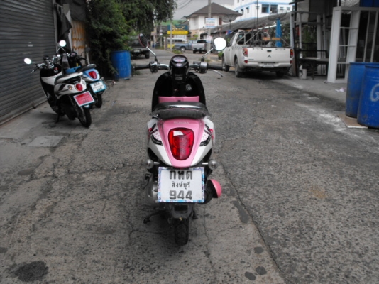 ขาย Scoopy I ปี 55 สีชมพูขาว สภาพเดิมๆ เครื่องเดิม ดีมาก