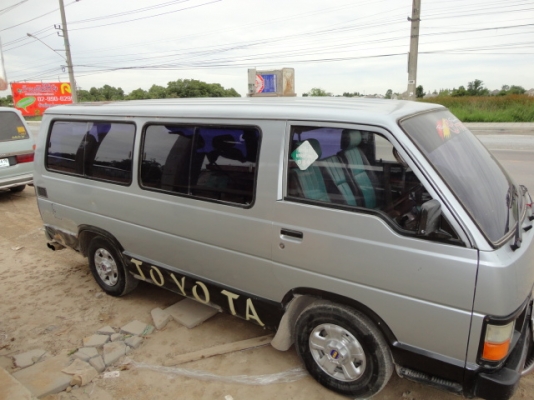 ฝากขายรถตู้ TOYOTA สักคัน