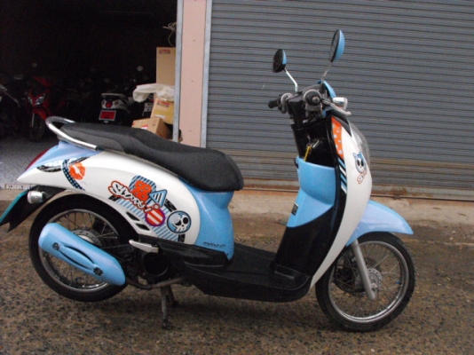 ขาย Scoopy I ปี 55 สีฟ้าขาว