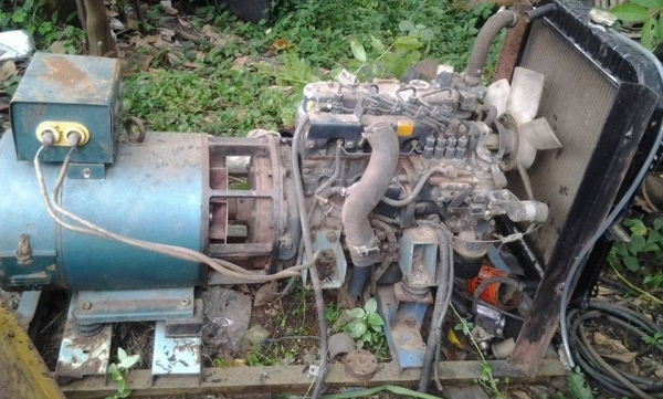 20. ขายเครื่องปั่นไฟ  12 kva    ราคา 45,000  บาท