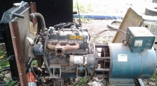 20. ขายเครื่องปั่นไฟ  12 kva    ราคา 45,000  บาท