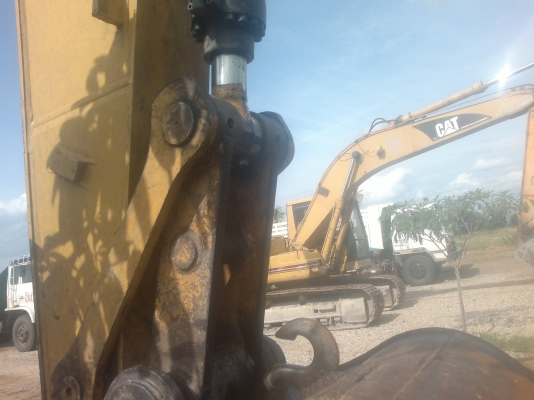 CAT 320D