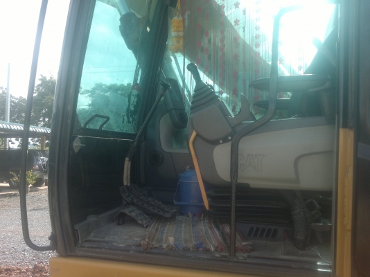 CAT 320D
