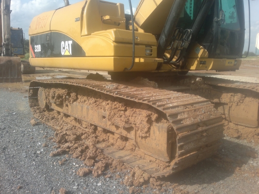 CAT 320D