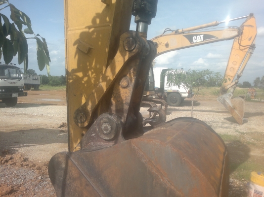 CAT 320D