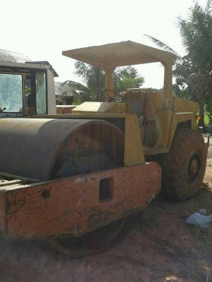 รถ บด DYNAPAC   เพลาเดียว  สนใจติดต่อ 081 - 6079515