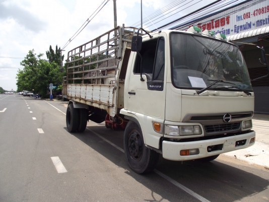 ขายหกล้อ 160แรง ยาง900ทุกหนักไดถึง20-23ตัน