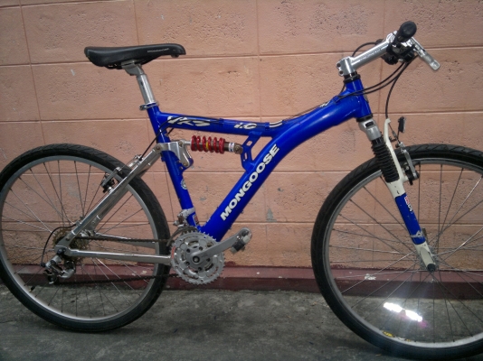 ขายจักรยานเสือภูเขาสวยๆดาวน์ฮิลส์ของmongoose