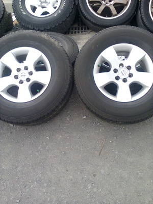 ล้อ NAVARA พร้อมยางชุดละ9500