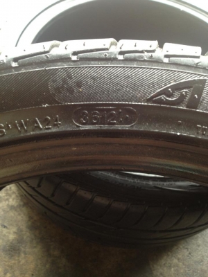 ขายยางACHILLES 265-35-18 ปี12 ดอก90\% 1คู่ ถูกๆ ขายยางACHILLES 265-35-18 ปี12 ดอก90\% 1คู่ ถูกๆ
