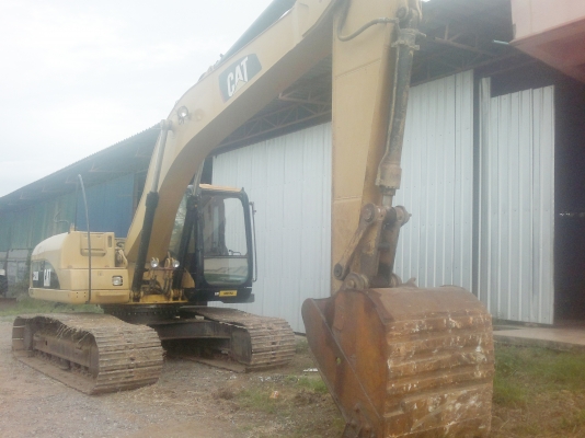 CAT 320C