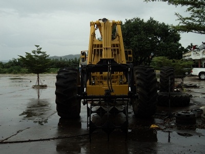 ขายรถคีบต่อใหม่ ราคา75 เครื่องด๊อยหกสูบปั้มขับ21 ปั้มเดิน23