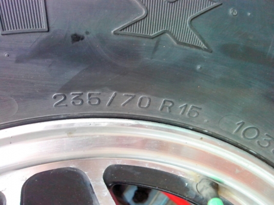 ขายแม็กกะบะขอบ 15 พร้อมยาง 5000 บาท ขายแม็กกะบะขอบ 15 พร้อมยาง 5000 บาท