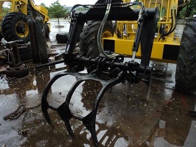 ขายรถคีบต่อใหม่ ราคา60 เครื่องด๊อยสามสูบ ปั้มขับ21 ปั้มเดิน21