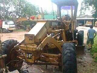 รถเกรด CAT  12 - G  ปี 39. สนใจติดต่อ 081 - 6079515