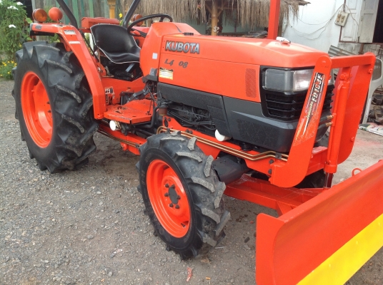 ปัญญาแทรคเตอร์มาแล้ว...จัดมาให้ครับ รีบโดยด่วน.คูโบต้า L4508 พร้อมใบมีดตราช้าง สภาพสวยแบบเดิมๆคับ