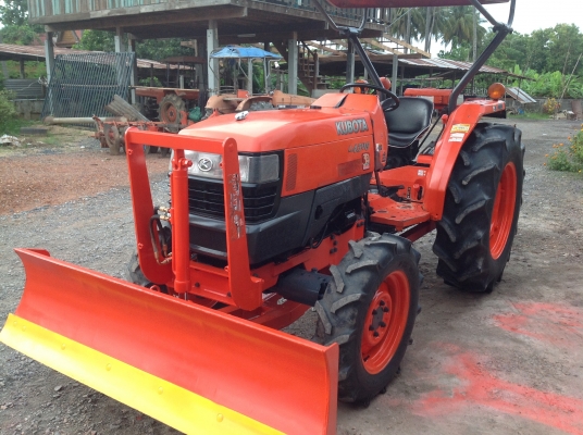 ปัญญาแทรคเตอร์มาแล้ว...จัดมาให้ครับ รีบโดยด่วน.คูโบต้า L4508 พร้อมใบมีดตราช้าง สภาพสวยแบบเดิมๆคับ