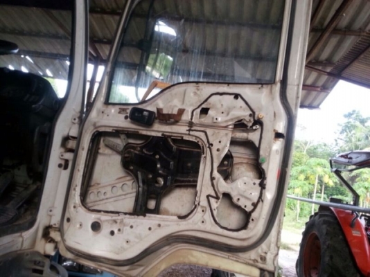 รถอีซูซุ 10 ล้อดั้ม FVZ 195 แรงม้า ปี 40. สนใจติดต่อ 081 - 6079515 รถอีซูซุ 10 ล้อดั้ม FVZ 195 แรงม้า ปี 40. สนใจติดต่อ 081 - 6079515