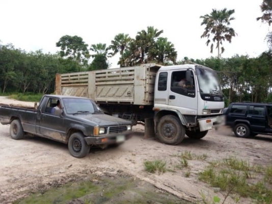 รถอีซูซุ 10 ล้อดั้ม FVZ 195 แรงม้า ปี 40. สนใจติดต่อ 081 - 6079515