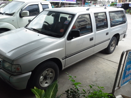 อีซูซุแวน victor III ปี 98 รถสวยสภาพเดิมๆ