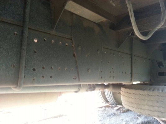 รถอีซูซุ 6 ล้อ รั้ว NQR 150 แรงม้า ปี 49 สนใจติดต่อ 081 - 6079515