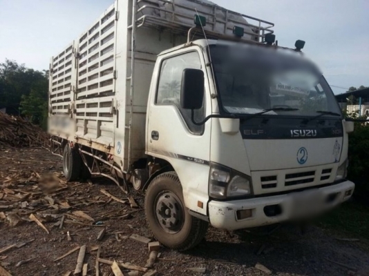 รถอีซูซุ 6 ล้อ รั้ว NQR 150 แรงม้า ปี 49 สนใจติดต่อ 081 - 6079515