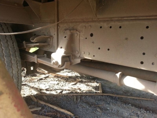 รถอีซูซุ 6 ล้อ รั้ว NQR 150 แรงม้า ปี 49 สนใจติดต่อ 081 - 6079515