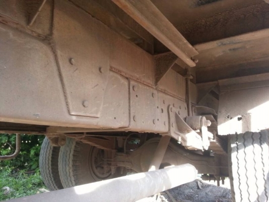 รถอีซูซุ 6 ล้อ รั้ว NQR 150 แรงม้า ปี 49 สนใจติดต่อ 081 - 6079515