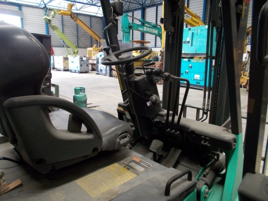 ขายรถฟอล์คลิฟท์มือสองสภาพพร้อมใช้งาน ราคาไม่แพง มีสต็อกอยู่ตรงถนนบางนาตราด MITSUBISHI