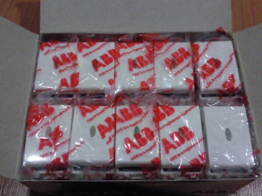 ขายเหมา เต้ารับ สวิตซ์ หน้าการ ของใหม่ยี่ห้อ ABB