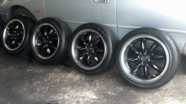 ล้อกล้วยๆ งานROta ขอบ 16 กว้าง 7 ขนาด 4 รู 100 พร้อมยาง 11000