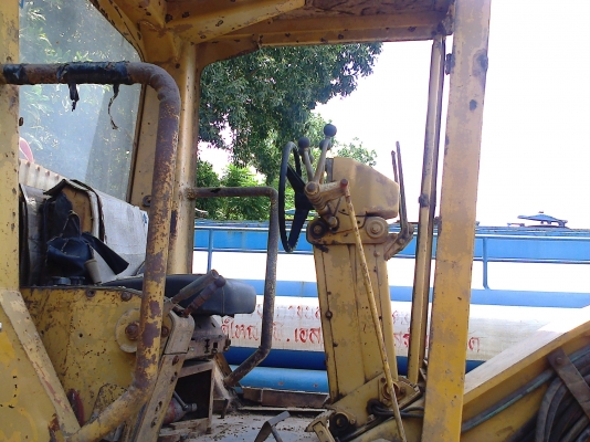 รถเกรด12G 61M07450 ขายตามสภาพ เล่มทะเบียนพร้อม ภาษีไม่ขาด.. รถเกรด12G 61M07450 ขายตามสภาพ เล่มทะเบียนพร้อม ภาษีไม่ขาด..