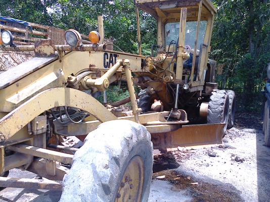 รถเกรด12G 61M07450 ขายตามสภาพ เล่มทะเบียนพร้อม ภาษีไม่ขาด.. รถเกรด12G 61M07450 ขายตามสภาพ เล่มทะเบียนพร้อม ภาษีไม่ขาด..