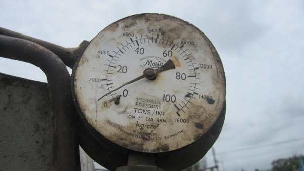 ขายแท่นอัด กำลังอัดสูงสุด 100 ตัน (ใหญ่)