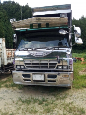 รถบรรทุกดั้ม 10ล้อเพลาคู่ สเปคญี่ปุ่น สวยสุดๆ แต่งมาเต็มตัว