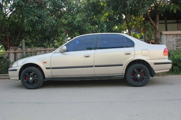 HONDA CIVIC ตาโต ปี 98 สีบรอนทอง HONDA CIVIC ตาโต ปี 98 สีบรอนทอง